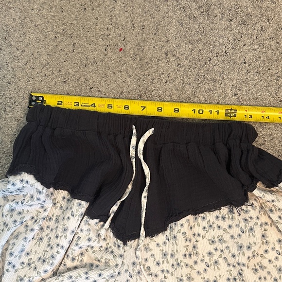 New POl Wide Leg Gauze Pants ~ Black Floral - Picture 8 of 13